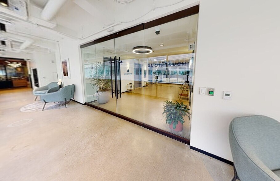 Primary Photo Of 1 Thomas Cir NW, Washington Coworking Space