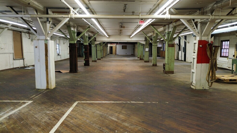 More Photos Of 101-105 Church St, Aberdeen Manufacturing For Lease