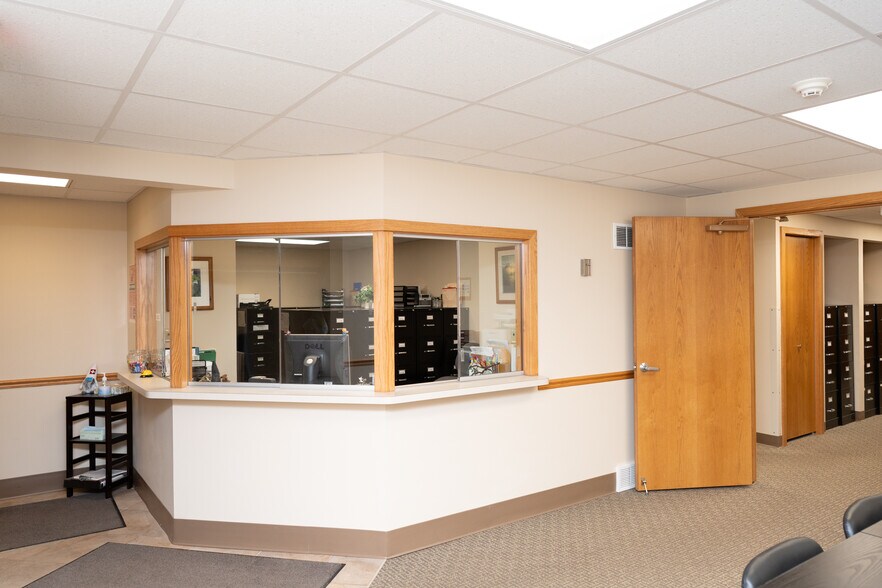 More Photos Of 1548 W Maumee St, Adrian Office For Sale
