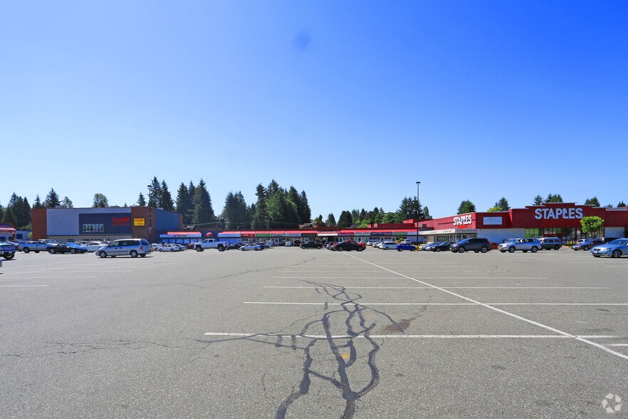 More Photos Of 32500 S Fraser Way, Abbotsford Freestanding For Lease