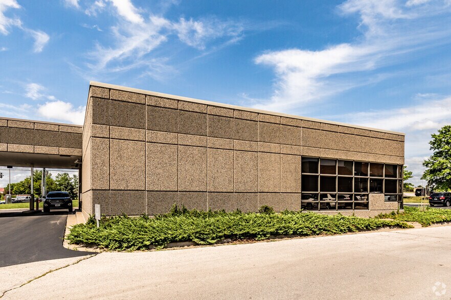 More Photos Of 6141-6151 NW Barry Rd, Kansas City Unknown For Sale