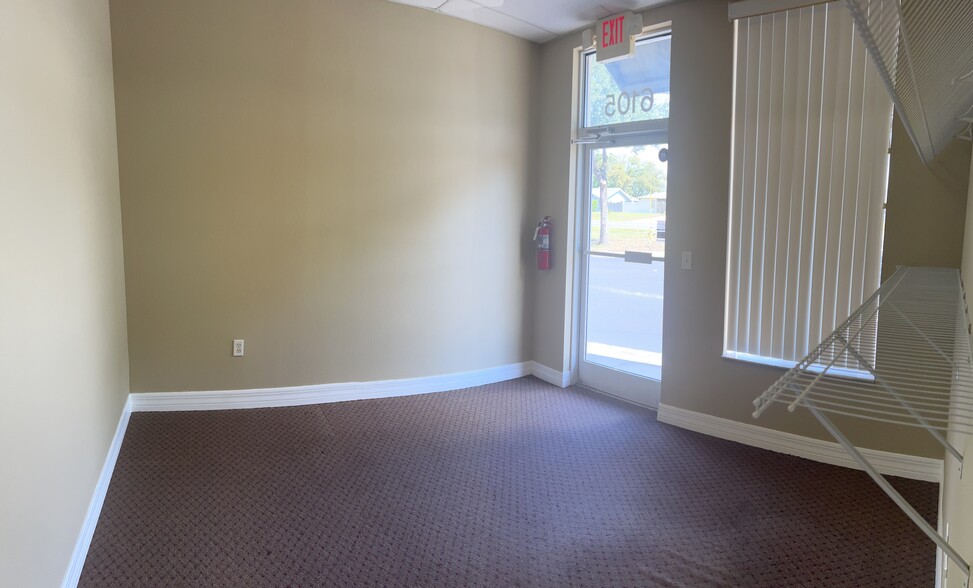 More Photos Of 6105 Deltona Blvd, Spring Hill Office For Lease