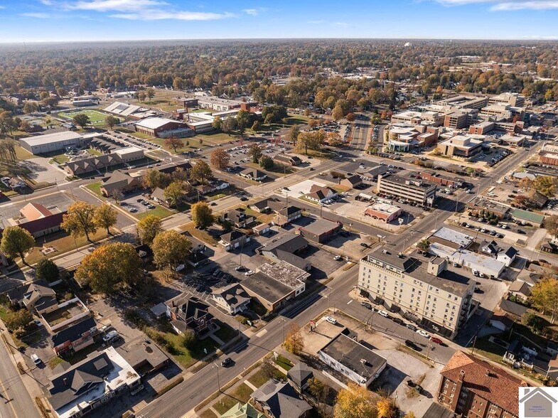 More Photos Of 2200 Broadway, Paducah General Retail For Sale