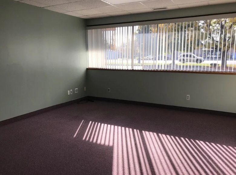 More Photos Of 19200 Ecorse Rd, Allen Park Office For Lease