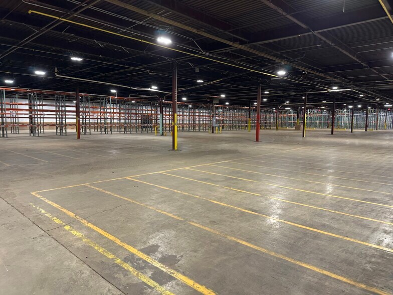 More Photos Of 70 Community Ave, Plainfield Industrial For Sale