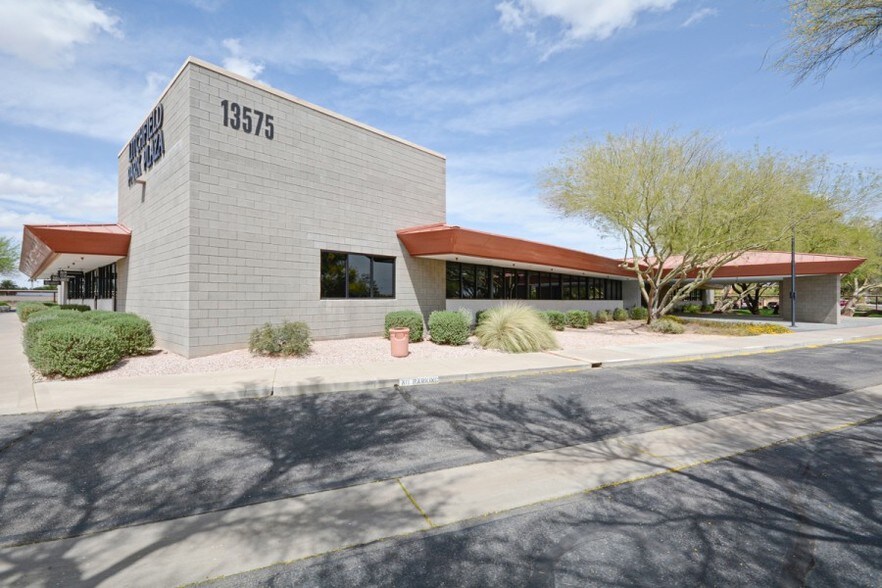 More Photos Of 13575 W Indian School Rd, Litchfield Park Medical For Lease