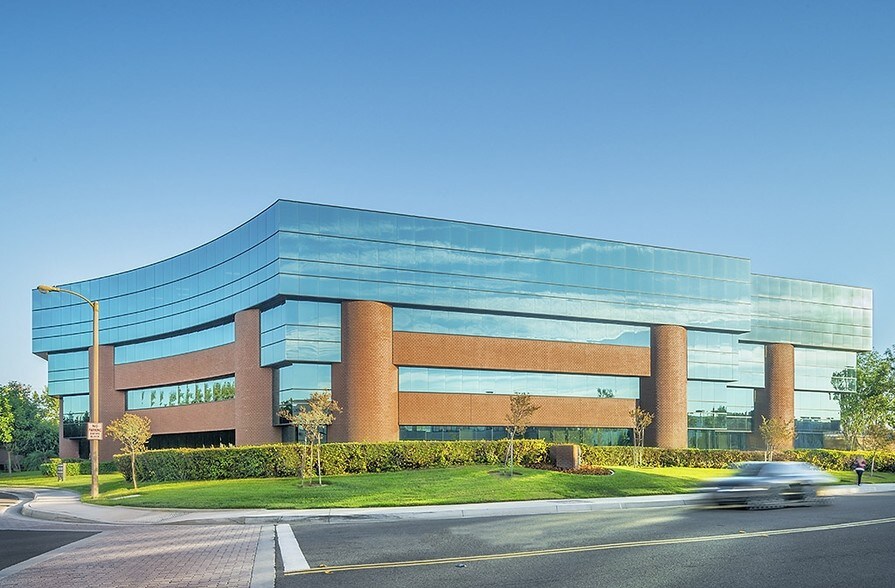 More Photos Of 30 Corporate Park, Irvine Office For Lease