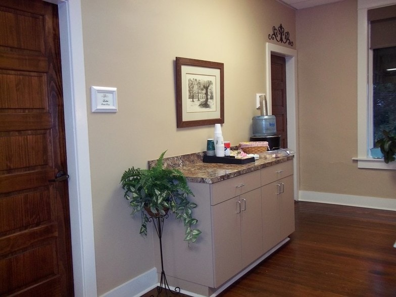 More Photos Of 1808 Front St, Slidell Office For Lease