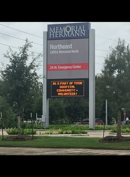 More Photos Of 19007 Highway 59 N, Humble Medical For Sale