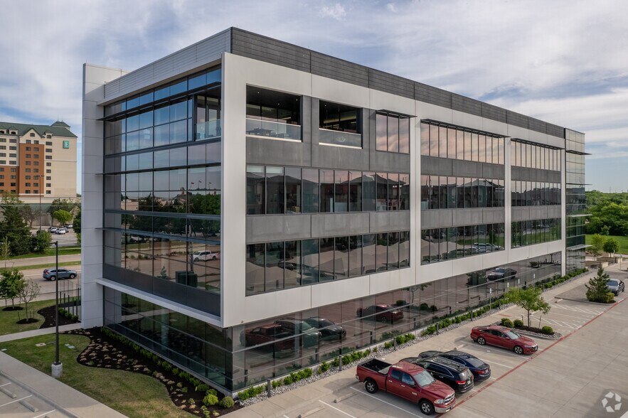 More Photos Of 1785 State Highway 26, Grapevine Coworking Space