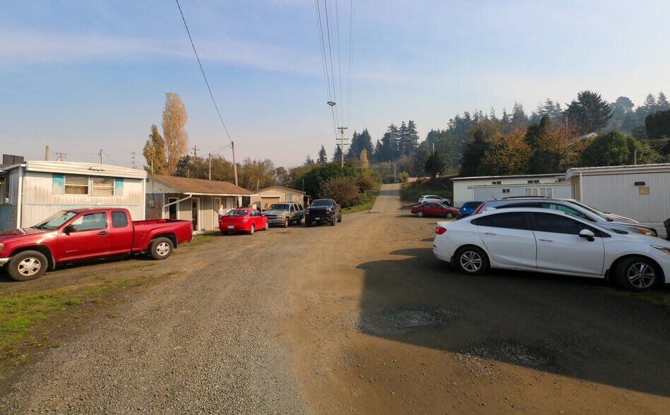 More Photos Of 93531 Coal Bank Ln, Coos Bay Manufactured Housing Mobile Home Park For Sale