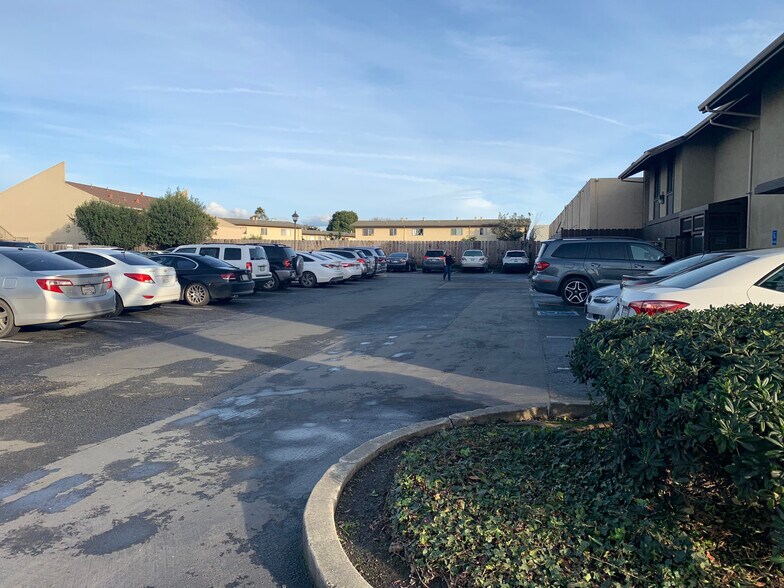 More Photos Of 201 John St, Salinas Office For Lease