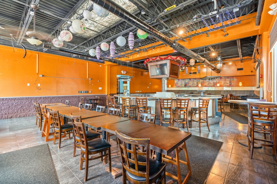More Photos Of 801 Highway 17 S, North Myrtle Beach Restaurant For Sale