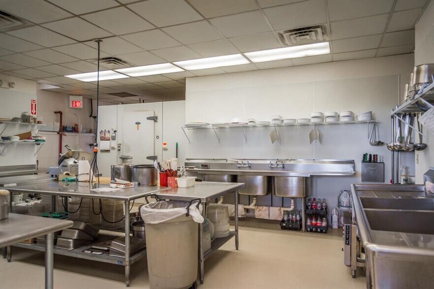 More Photos Of 2569 Charlevoix Rd, Petoskey Restaurant For Sale