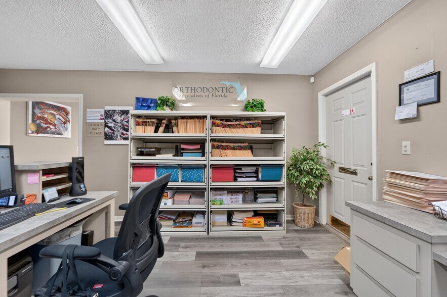 More Photos Of 1205 W Baker St, Plant City Medical For Sale