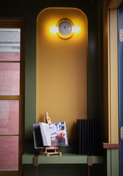 More Photos Of 205 Thames St, Bristol Restaurant For Lease