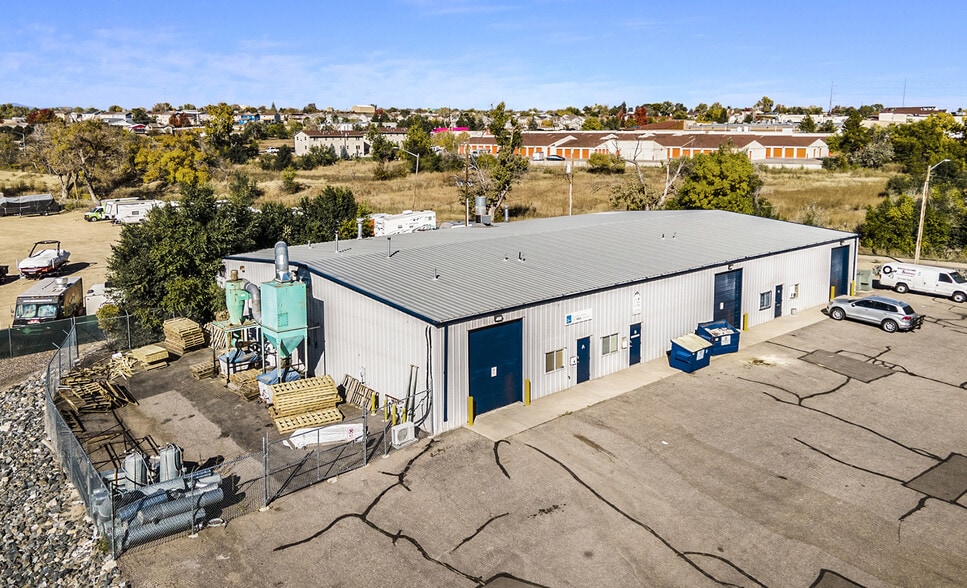 More Photos Of 913 E 75th Ave, Denver Unknown For Lease