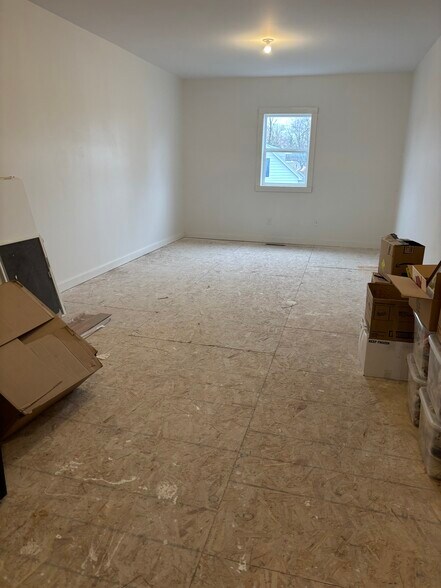 More Photos Of 180 Sacandaga Rd, Schenectady General Retail For Sale