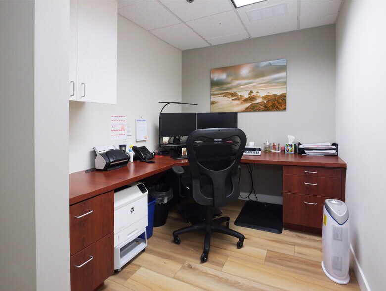 More Photos Of 25550 Hawthorne Blvd, Torrance Medical For Sale