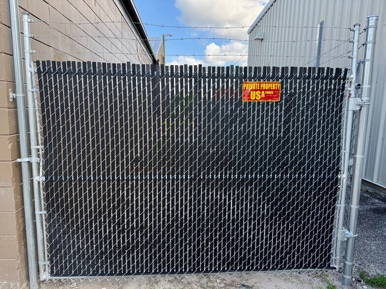 More Photos Of 2403 E 4th Ave, Tampa Warehouse For Lease