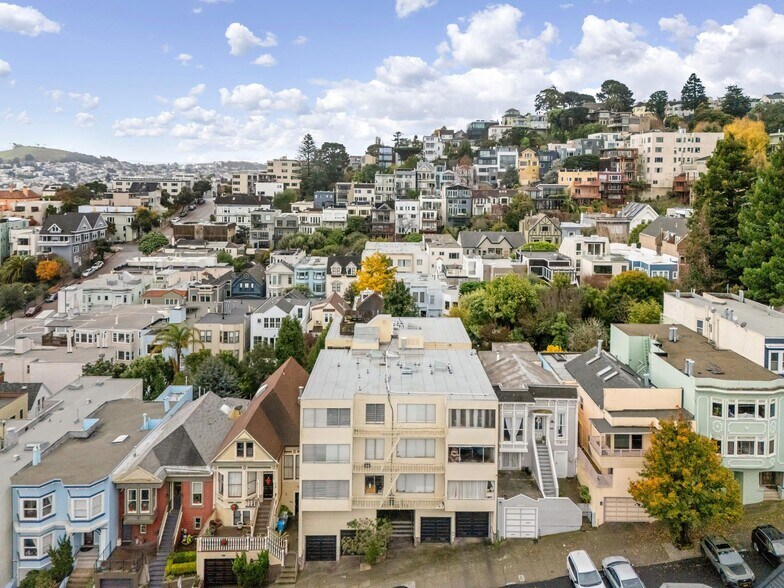 More Photos Of 237 Cumberland St, San Francisco Multifamily For Sale