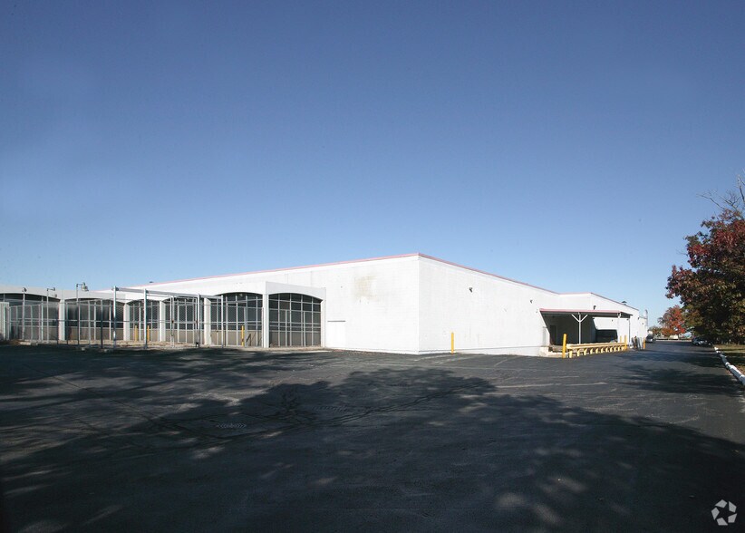 More Photos Of 3506-3530 Henry St, Muskegon Unknown For Lease
