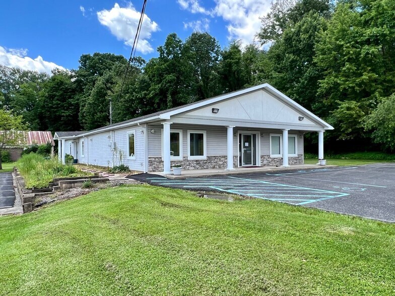 More Photos Of 1980 Pa-54 Hwy, Montgomery Office For Sale