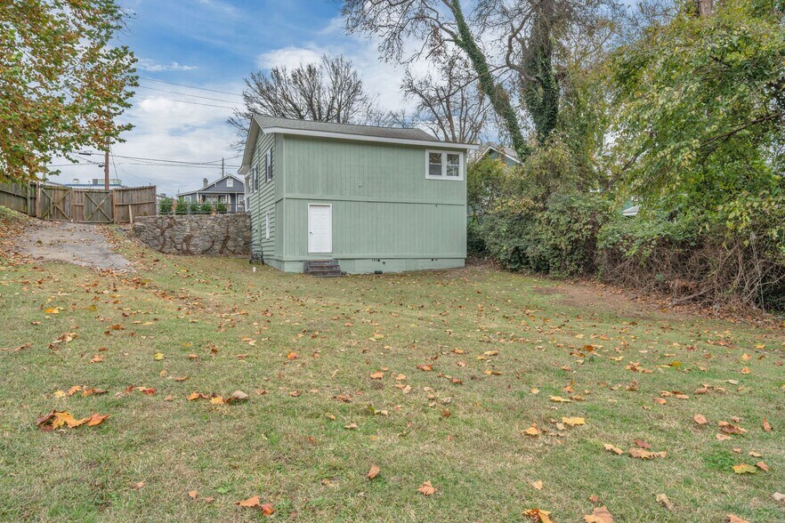 More Photos Of 1102 Kirkland Avenue, Nashville Office Residential For Lease