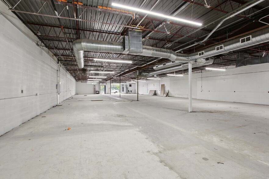 More Photos Of 3800-3900 E 48th Ave, Denver Warehouse For Sale