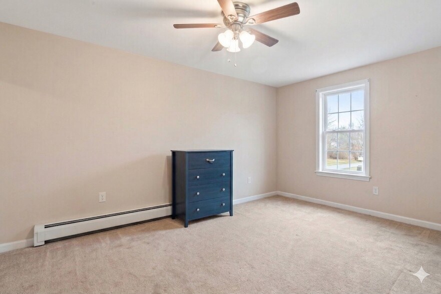 More Photos Of 16708 Frederick Rd, Mount Airy General Retail For Sale