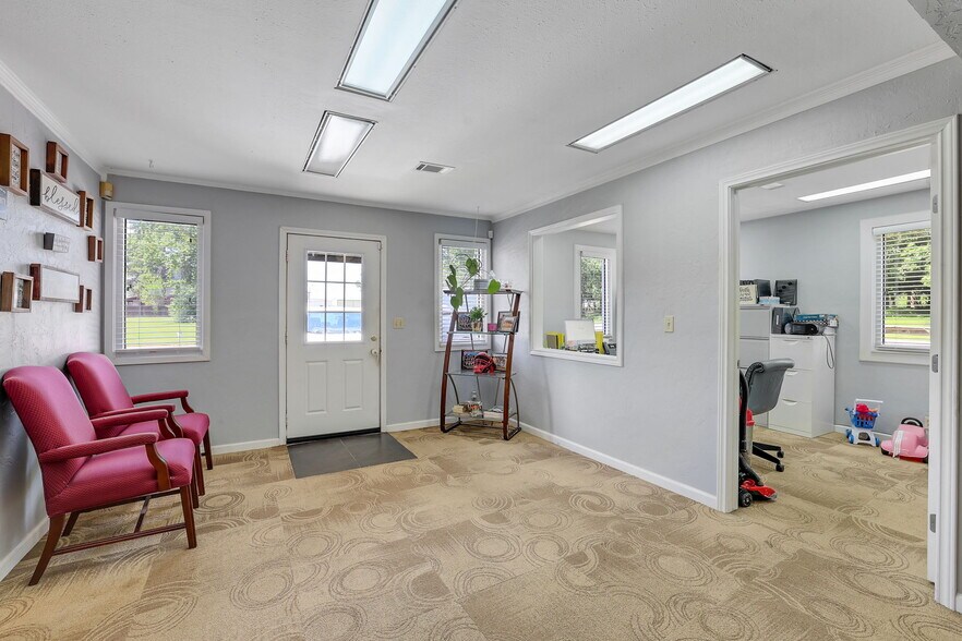More Photos Of 19650 Ramblewood Dr, Humble Distribution For Sale