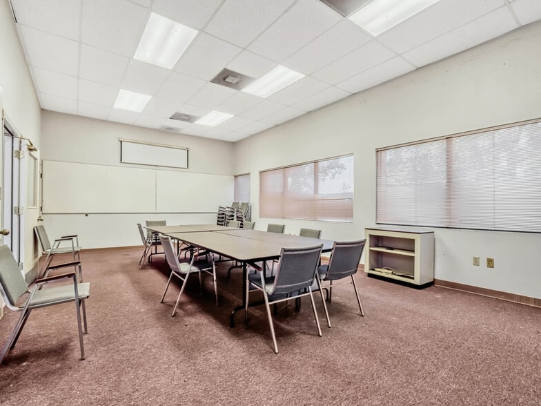 More Photos Of 34135 Cardinal Ln, Eustis Warehouse For Sale