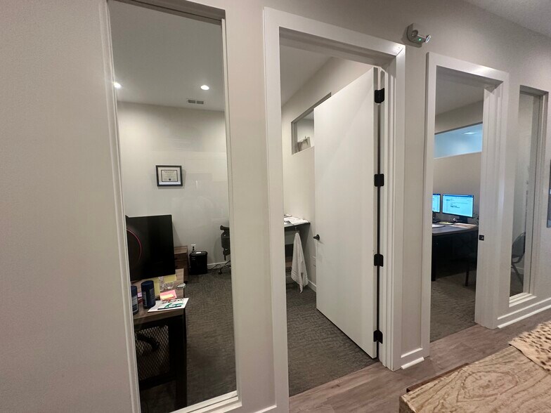 More Photos Of 6110 McFarland Station Dr, Alpharetta Medical For Lease