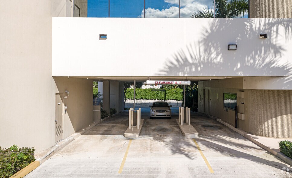 More Photos Of 660 US 1 Hwy, North Palm Beach Office For Lease