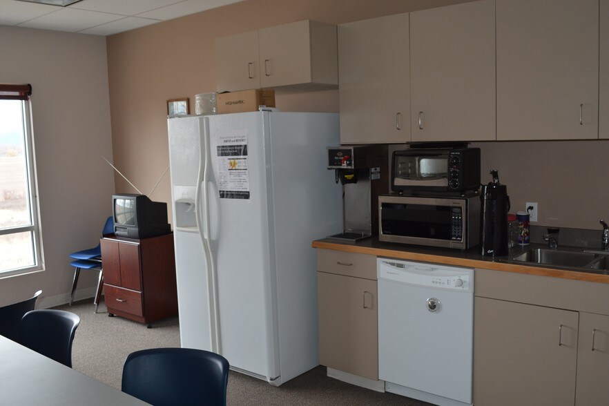 More Photos Of 125 Schoolhouse Loop, Kalispell Office For Sale