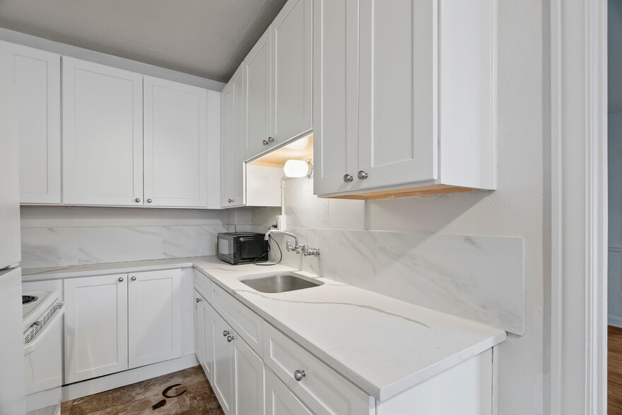 More Photos Of 141 E 1st Ave, Salt Lake City Apartments For Sale