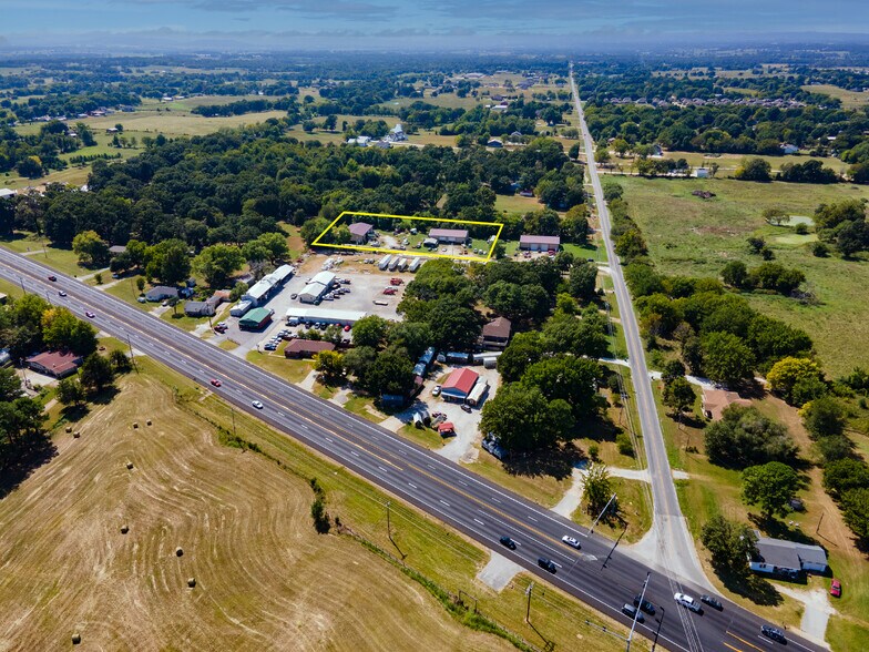 More Photos Of 12331 Three Elms Rd, Farmington Industrial For Lease