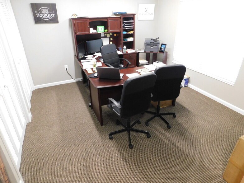More Photos Of 284 SW Baya Dr, Lake City Office For Sale