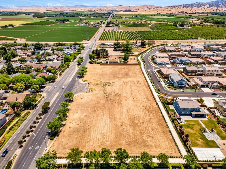 More Photos Of Walnut Blvd, Brentwood Land For Sale