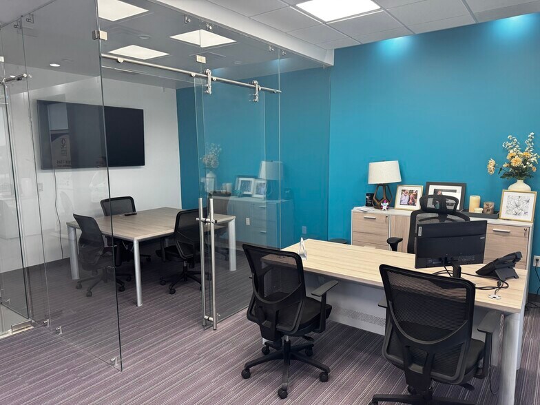 More Photos Of 11323 Rojas Dr, El Paso Warehouse For Lease