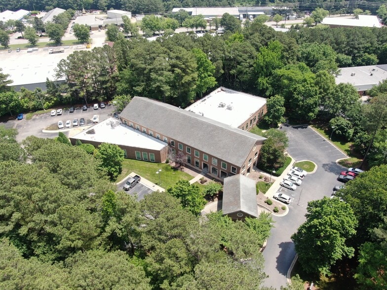 More Photos Of 3604 Bush St, Raleigh Medical For Lease