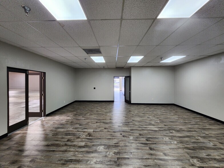 More Photos Of 4833 Lanier Rd, Chino Warehouse For Lease