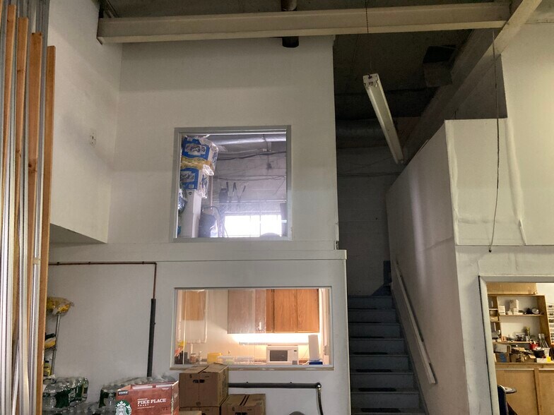More Photos Of 11 Victoria Ter, Ridgefield Warehouse For Sale
