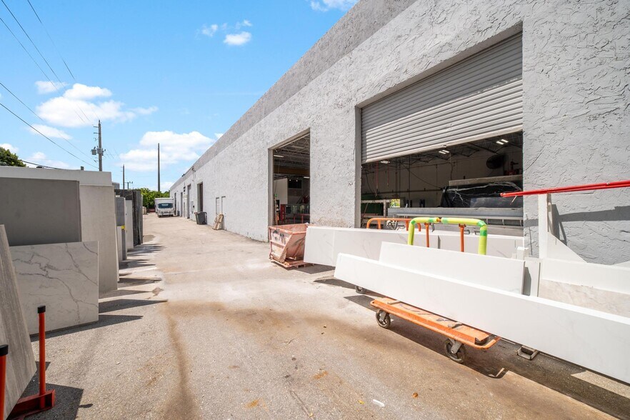 More Photos Of 800 SW 17th Ave, Delray Beach Warehouse For Sale