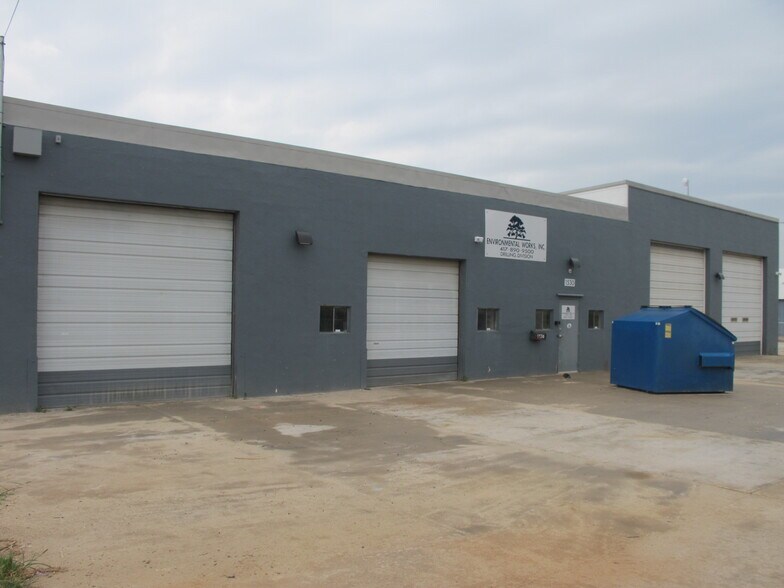 More Photos Of 1530 E Atlantic St, Springfield Service For Sale