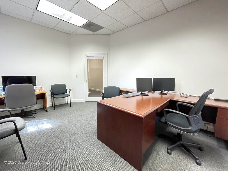 More Photos Of 2201 NW 40th Ter, Gainesville Office For Lease
