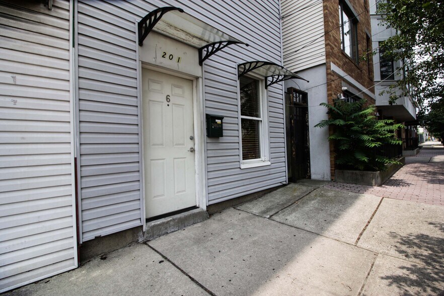 More Photos Of 201 Hackensack Plank Rd, Weehawken Restaurant For Sale