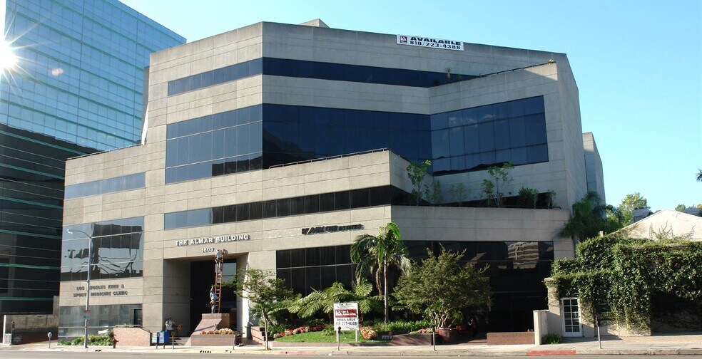 More Photos Of 16030 Ventura Blvd, Encino Office For Lease