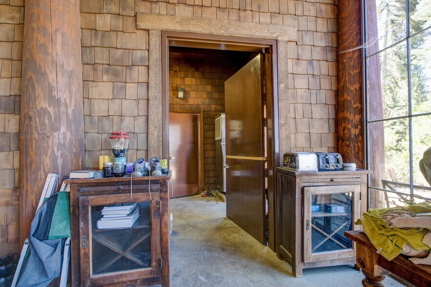 More Photos Of 65745 Big Meadows Road, Kings Canyon National Pk Land For Sale