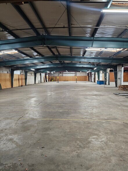 More Photos Of 6221 Monticello Rd, Columbia Warehouse For Lease